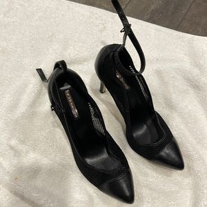 BCBGeneration Black Pumps